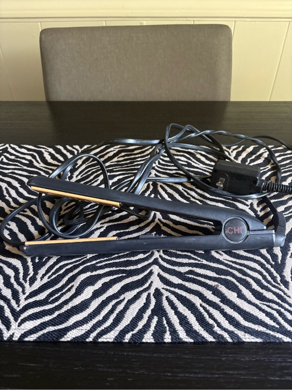 Chi Black Flat Iron Hair Straightener with Gold Plates